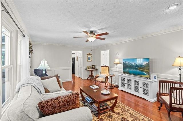 4819 Thornwood NW Drive, Acworth, GA 30102