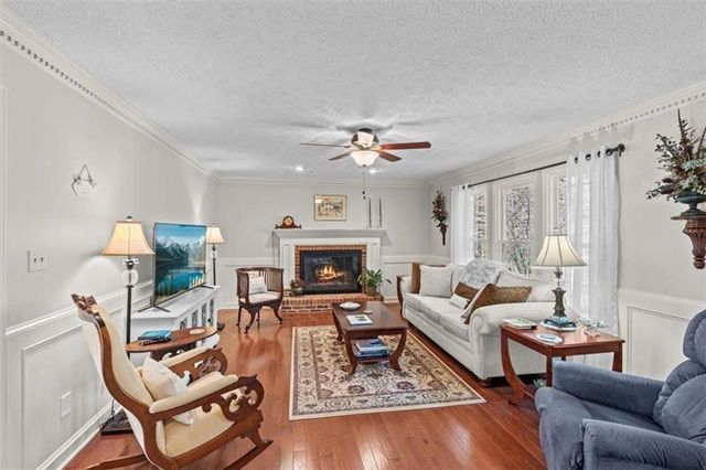 4819 Thornwood NW Drive, Acworth, GA 30102