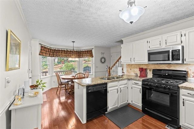 4819 Thornwood NW Drive, Acworth, GA 30102