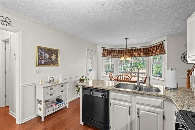 4819 Thornwood NW Drive, Acworth, GA 30102