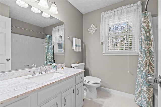 4819 Thornwood NW Drive, Acworth, GA 30102