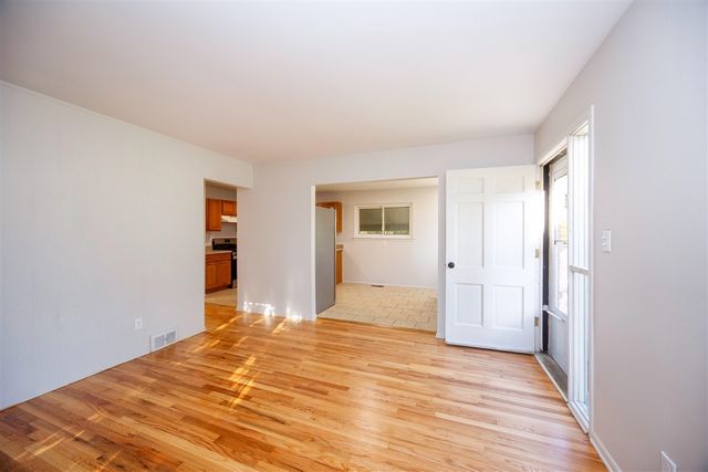 30734 Parkwood Street, Westland, MI 48186