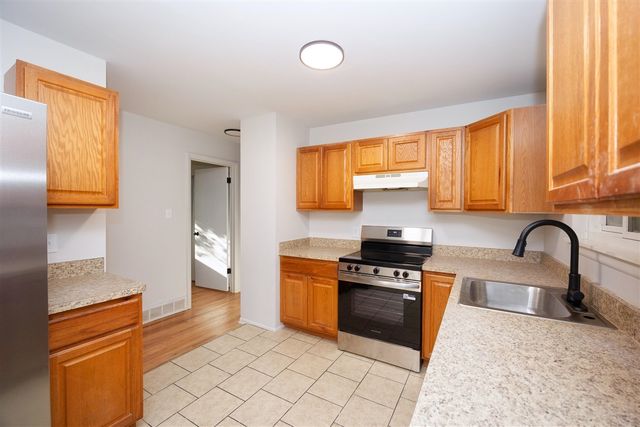 30734 Parkwood Street, Westland, MI 48186
