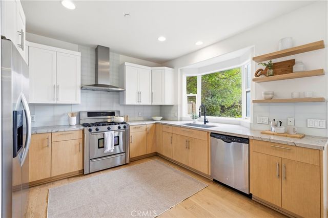 10052 Heatherglen Court, Northridge, CA 91325