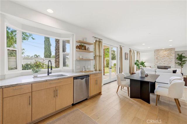 10052 Heatherglen Court, Northridge, CA 91325