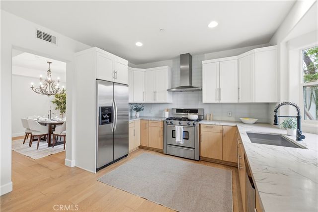 10052 Heatherglen Court, Northridge, CA 91325