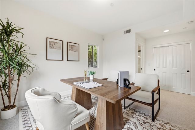 10052 Heatherglen Court, Northridge, CA 91325