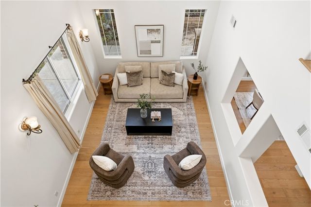 10052 Heatherglen Court, Northridge, CA 91325