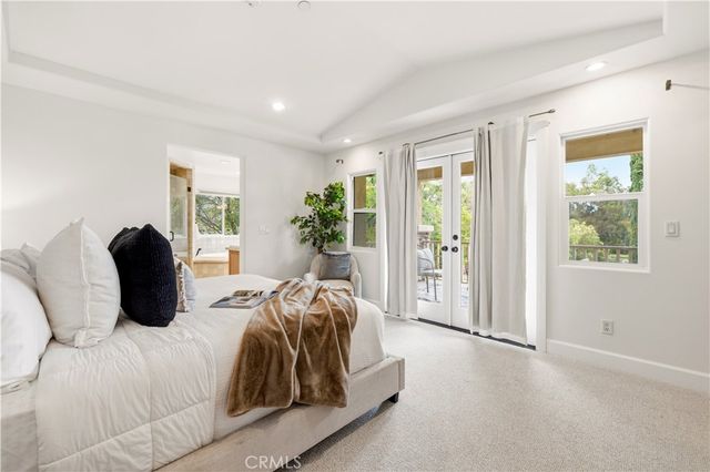 10052 Heatherglen Court, Northridge, CA 91325