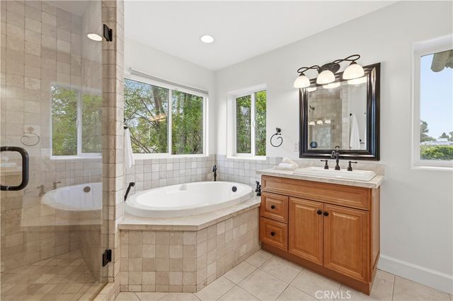 10052 Heatherglen Court, Northridge, CA 91325