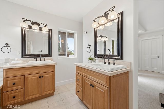 10052 Heatherglen Court, Northridge, CA 91325