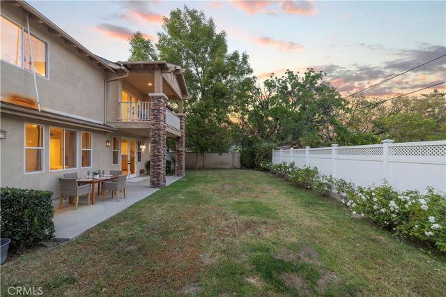 10052 Heatherglen Court, Northridge, CA 91325