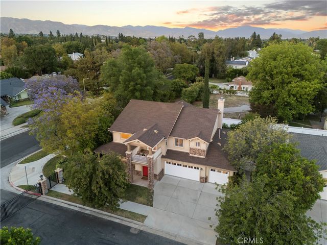 10052 Heatherglen Court, Northridge, CA 91325