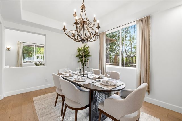 10052 Heatherglen Court, Northridge, CA 91325