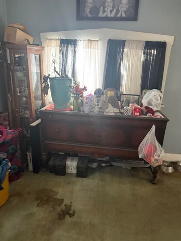 203 Rosebud Avenue, Waterloo, IA 50701