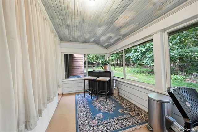 2064 N Country Road, Wading River, NY 11792
