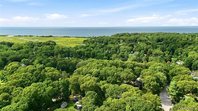 2064 N Country Road, Wading River, NY 11792