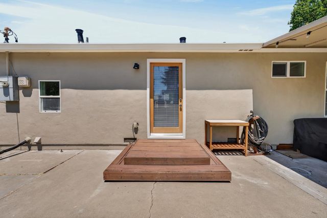 2520 23rd Ave, Sacramento, CA 95820