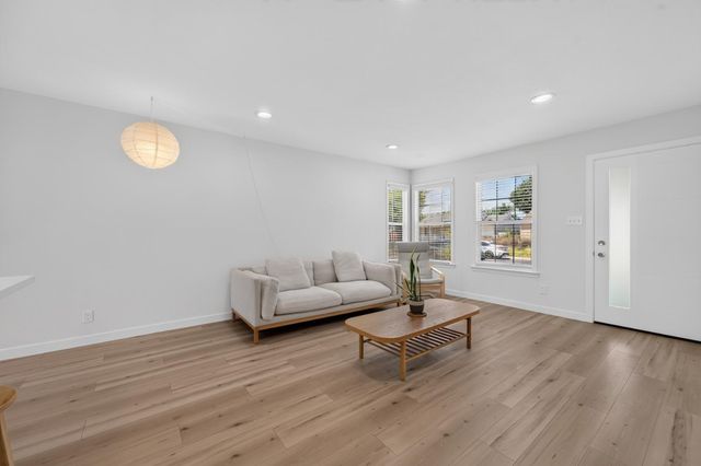 2520 23rd Ave, Sacramento, CA 95820