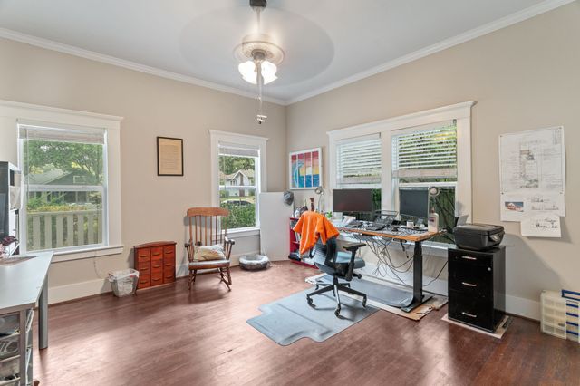 1025 Haines Avenue, Dallas, TX 75208