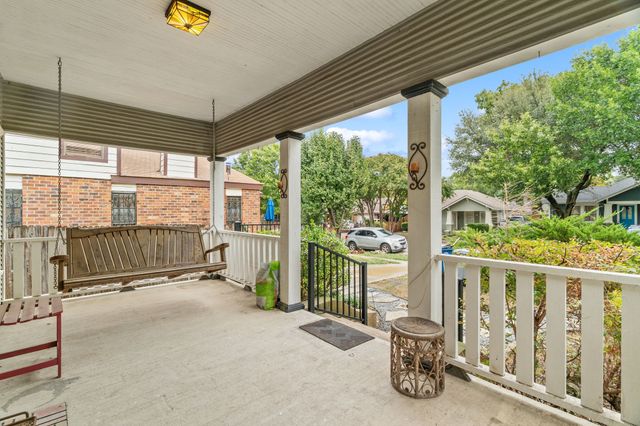 1025 Haines Avenue, Dallas, TX 75208