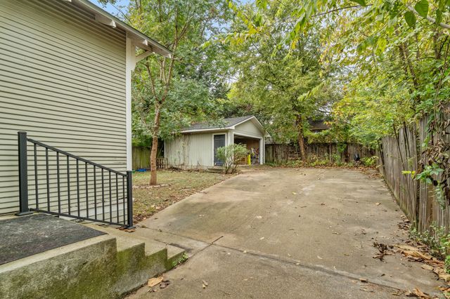 1025 Haines Avenue, Dallas, TX 75208