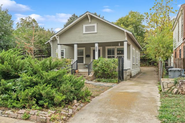 1025 Haines Avenue, Dallas, TX 75208