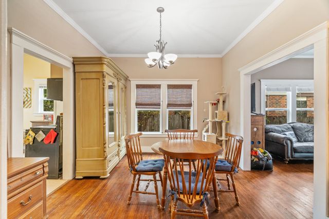 1025 Haines Avenue, Dallas, TX 75208