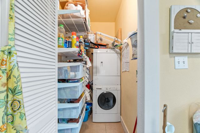 1025 Haines Avenue, Dallas, TX 75208