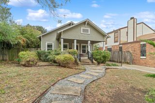 1025 Haines Avenue, Dallas, TX 75208