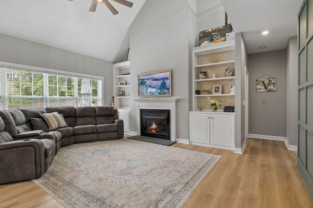 608 Banbury Pl, Brentwood, TN 37027