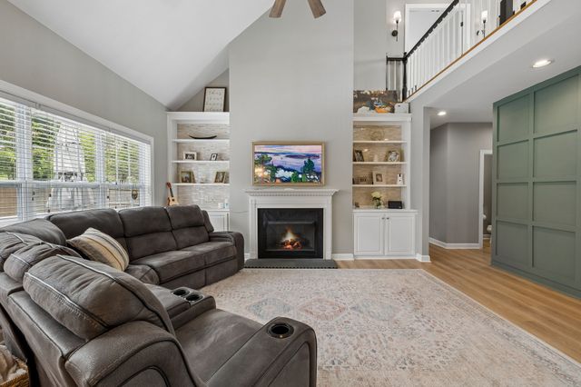 608 Banbury Pl, Brentwood, TN 37027