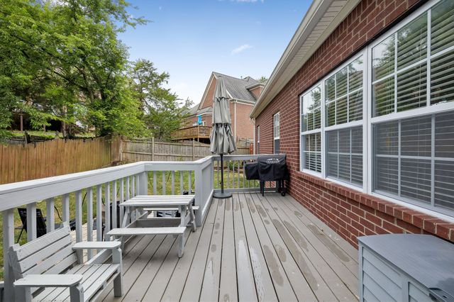 608 Banbury Pl, Brentwood, TN 37027
