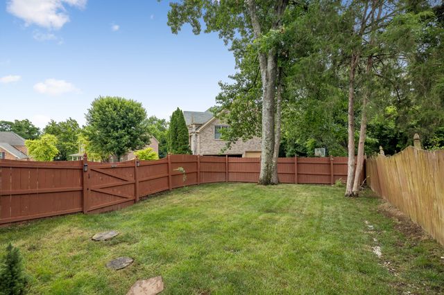 608 Banbury Pl, Brentwood, TN 37027