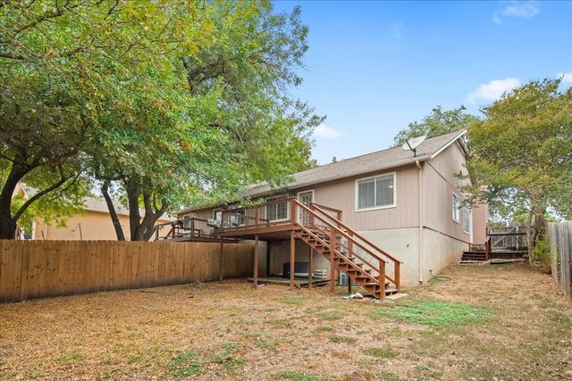 220 Sailmaster ST A, Lakeway, TX 78734