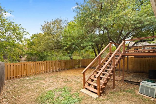 220 Sailmaster ST A, Lakeway, TX 78734