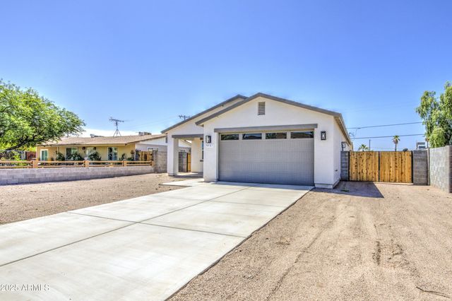 9401 W CORONADO Drive, Arizona City, AZ 85123