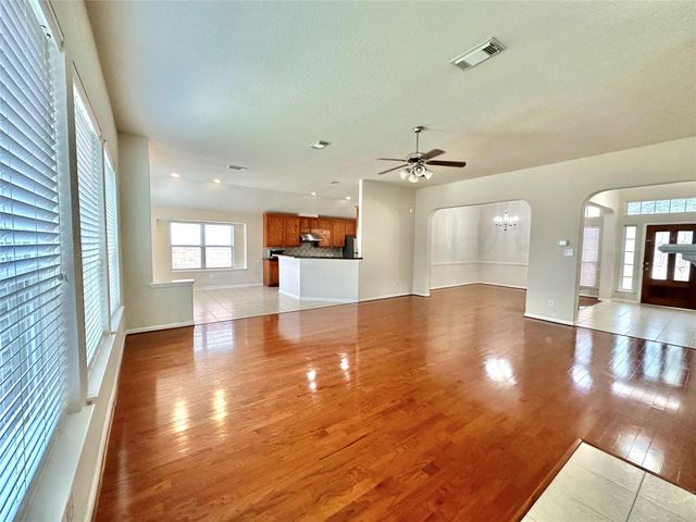 1307 Surecrop Lane, Pasadena, TX 77504