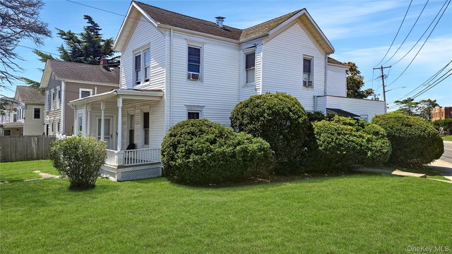 76 Oak Street, Patchogue, NY 11772