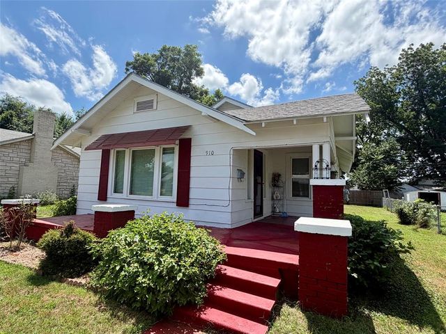 910 Overland Court, Shawnee, OK 74801