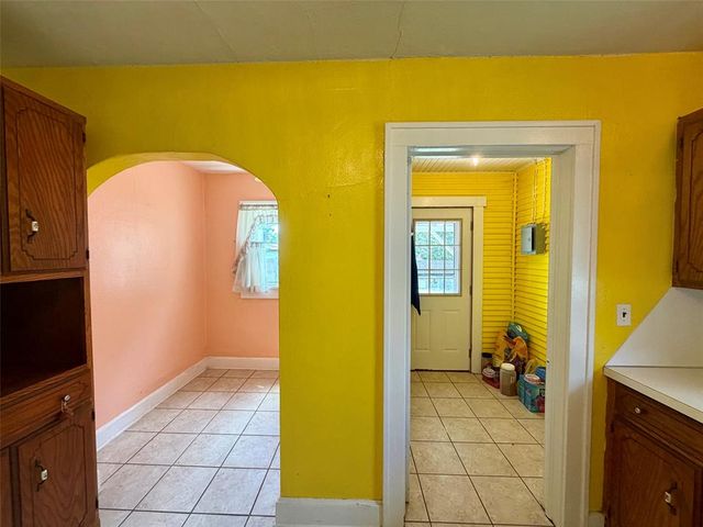 910 Overland Court, Shawnee, OK 74801