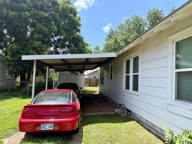 910 Overland Court, Shawnee, OK 74801