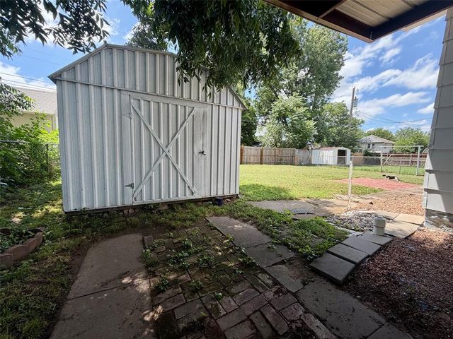 910 Overland Court, Shawnee, OK 74801