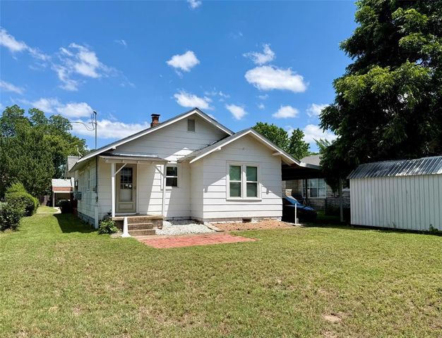 910 Overland Court, Shawnee, OK 74801