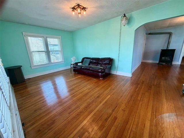 910 Overland Court, Shawnee, OK 74801