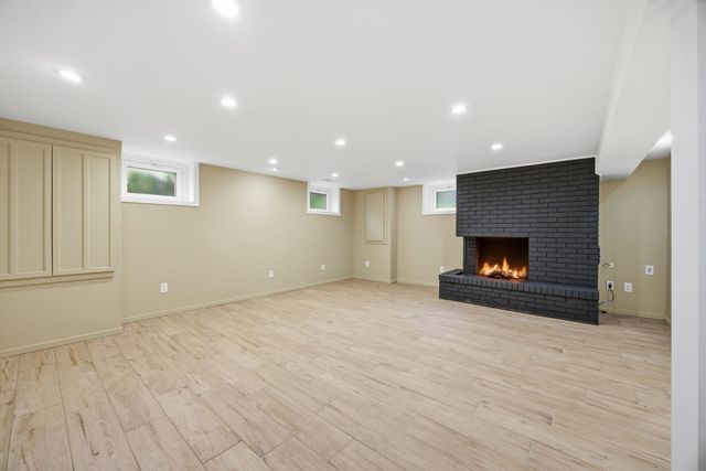3121 W 84th Street, Bloomington, MN 55431