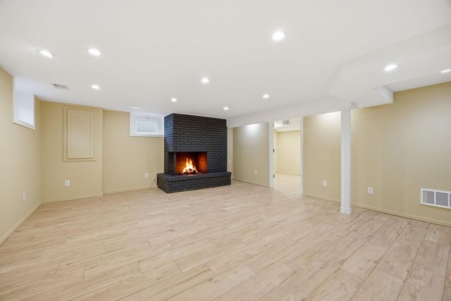 3121 W 84th Street, Bloomington, MN 55431