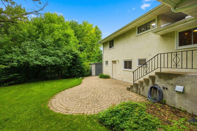 3121 W 84th Street, Bloomington, MN 55431