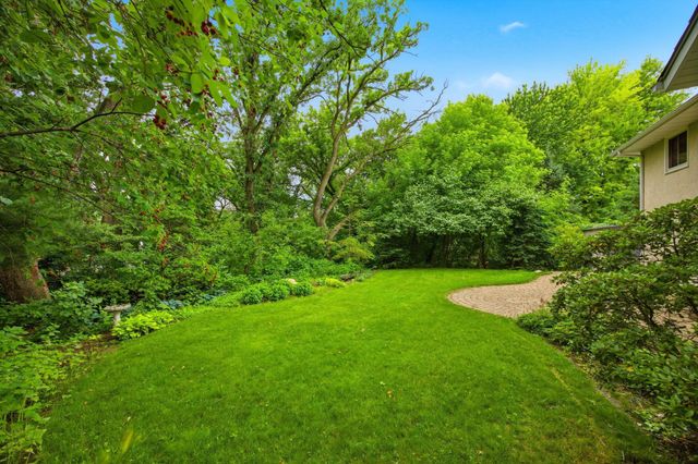 3121 W 84th Street, Bloomington, MN 55431