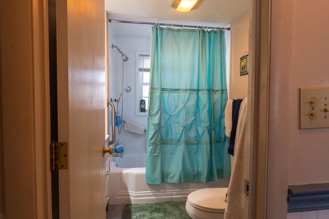 5 Kimball St, Littleton, MA 01460